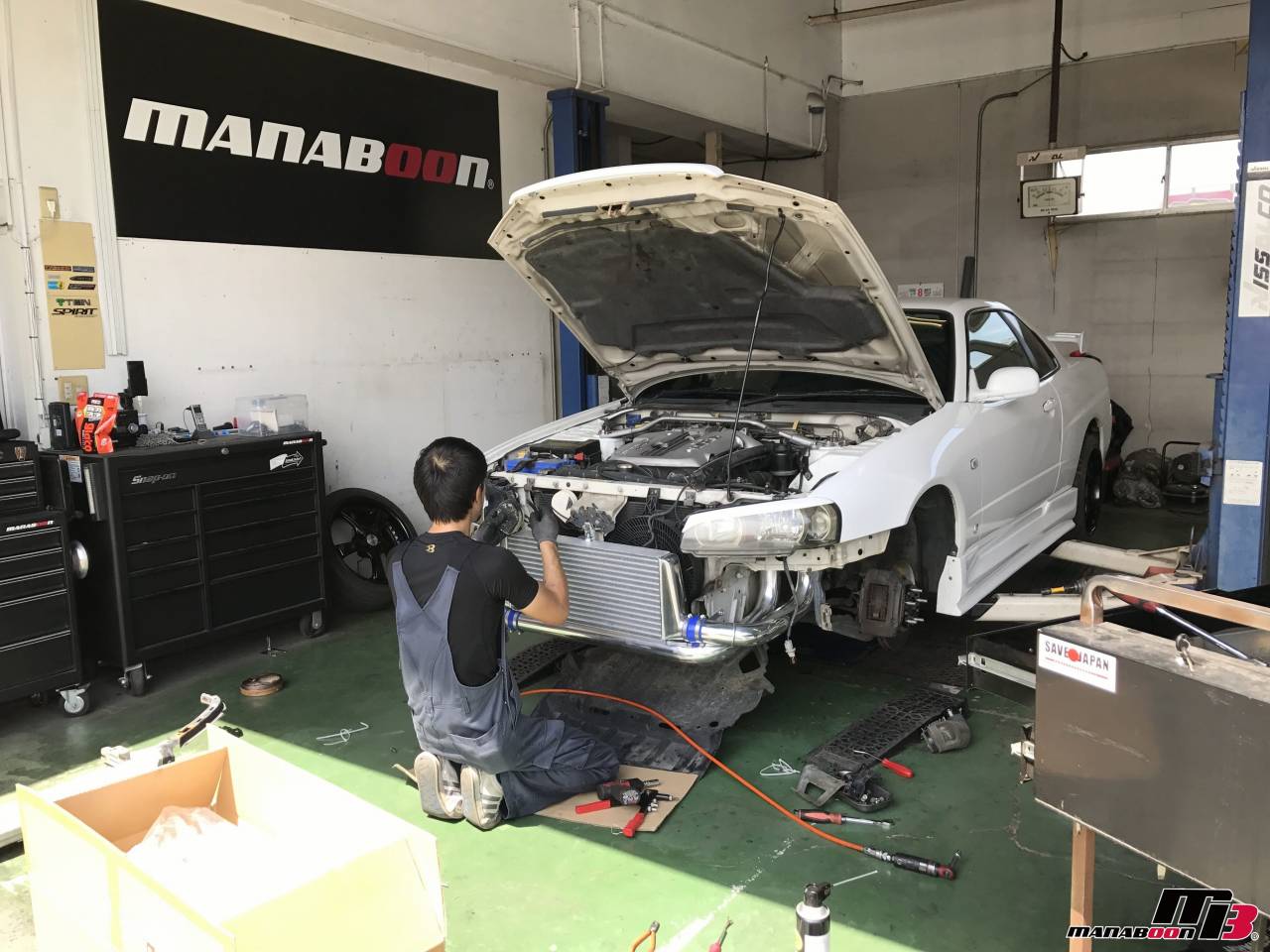 R34スカイライン　前置きイタークーラー取り付け画像