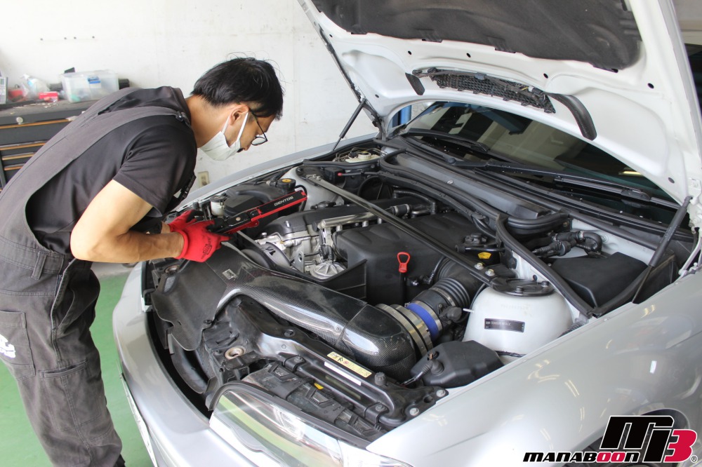 BMW M3車検整備作業画像
