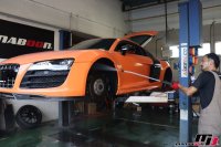 AUDI R8 点検整備画像