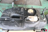 スカイラインGT-R BNR32 燃料タンク交換画像